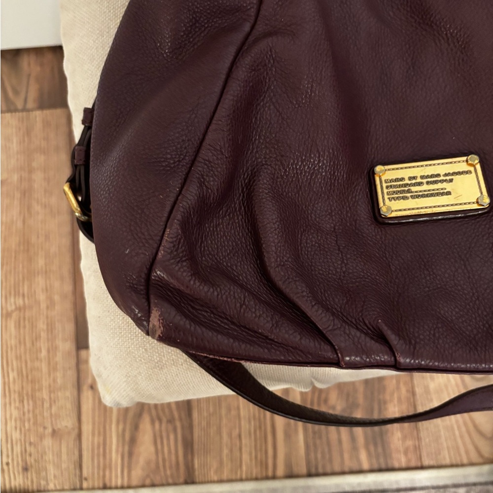 Marc by Marc Jacobs Classic
 Burgundy LeatherTote Bag - Picture 2 of 10